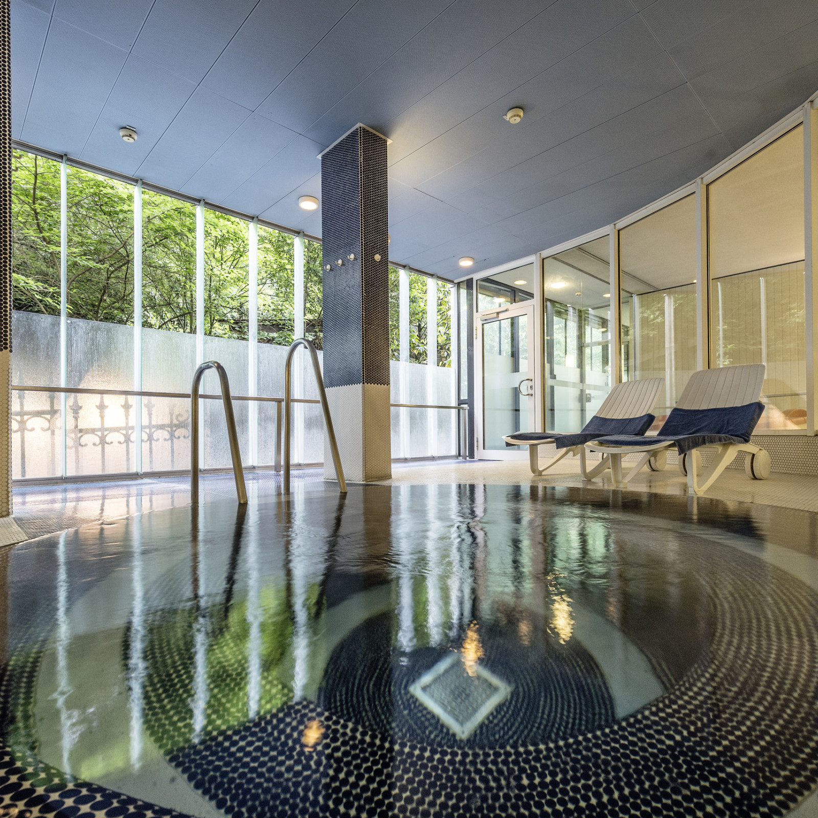 Whirlpool Sauna